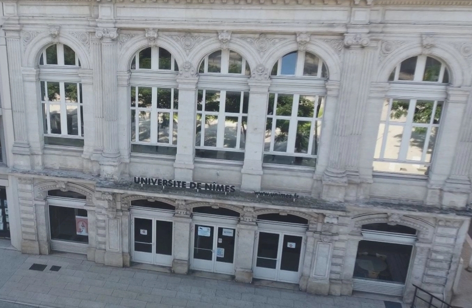 Photo du site des Carmes de Nîmes Université