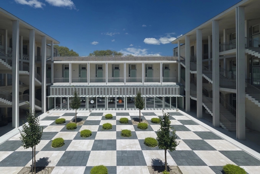 Photo du site Hoche de Nîmes Université